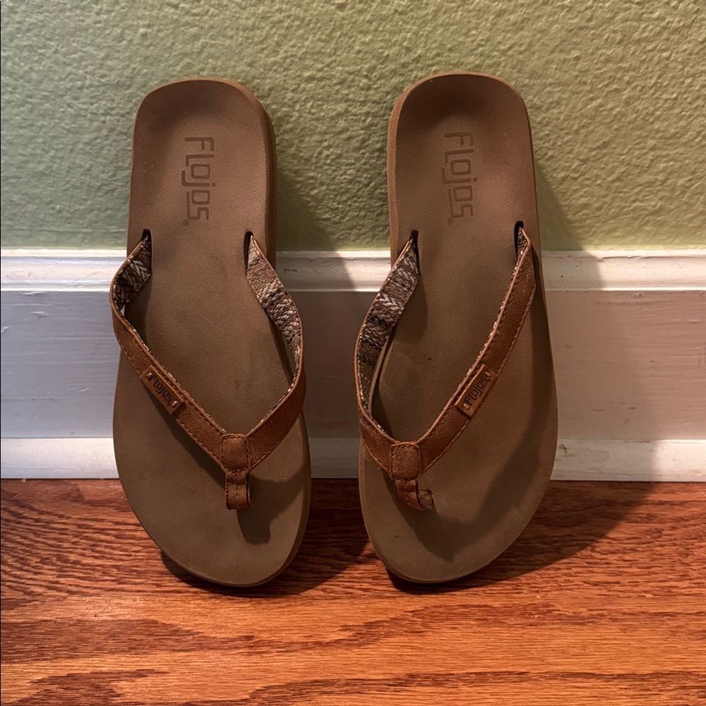 Flojos Tan Flip Flops